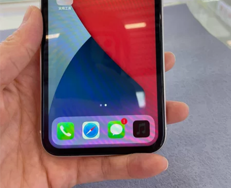 苹果11，128G 纯原无拆，手慢无 感兴...