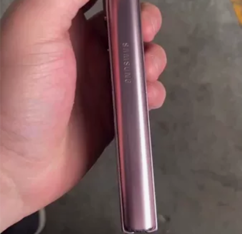 出一台自用国行三星fold2，12512的...