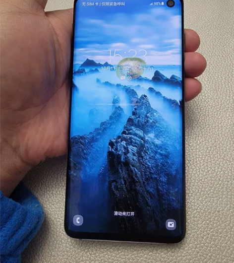 三星S10，国行版本，双卡双待，成色95新...