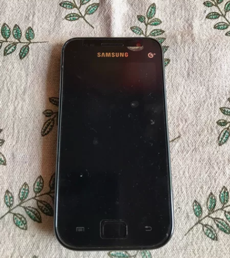 三星智能手机 SAMSUNG GT-I90...