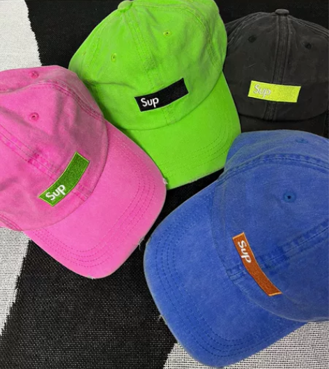 韩版彩色棒球帽 四色可选  9.9新 浅色...