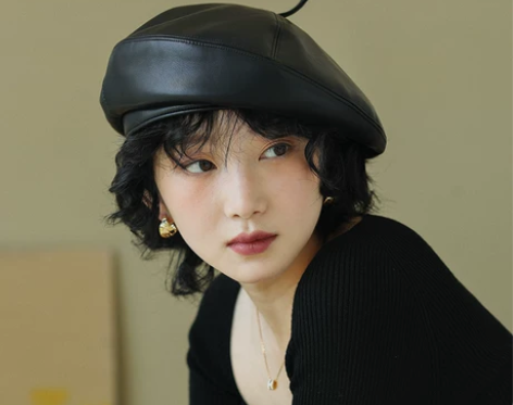 MISMEMO贝雷帽女pu皮质英伦复古秋冬...