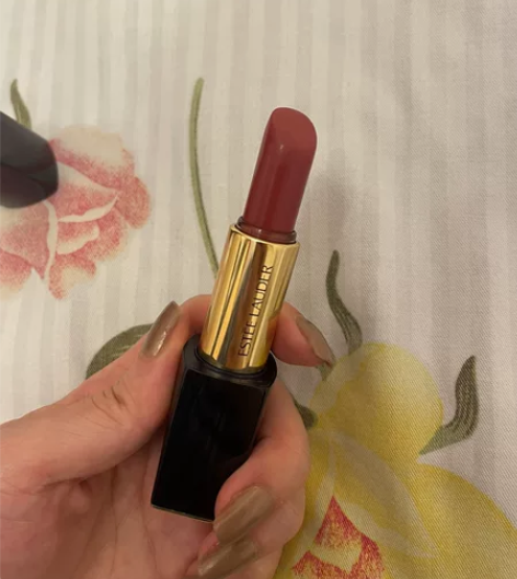 雅诗兰黛口红，色号420大表姐色，就用过几...