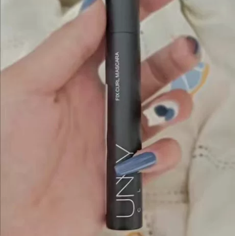 【包邮现货】14.9一支UNNY睫毛膏正品...