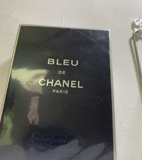 闲置香奈儿蔚蓝男士香水100ml 感兴趣的...