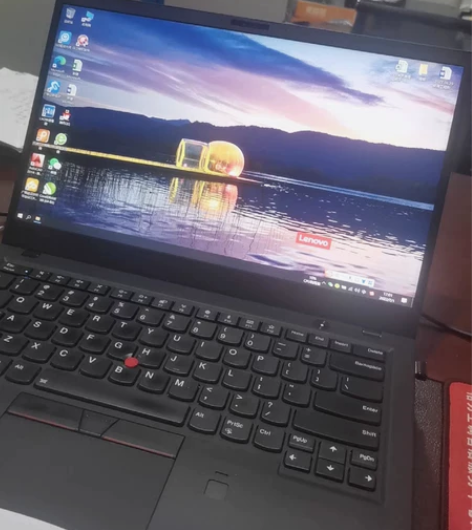 杜比屏超薄ThinkPad X1 Carb...