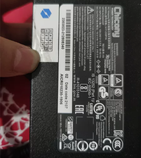 机械革命原装电源适配器！230w基本全新没...