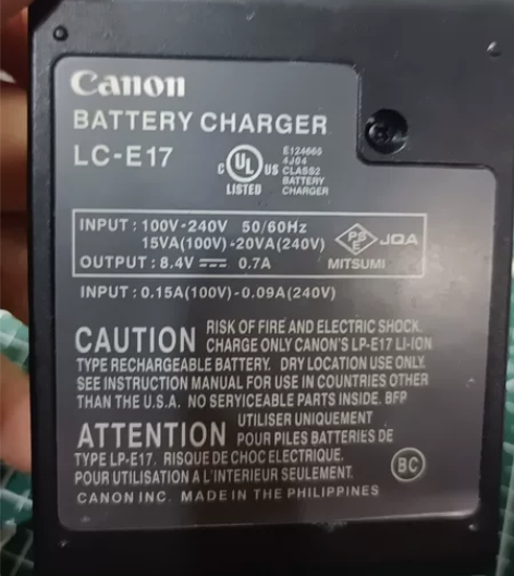 佳能LC-E17电池充电器 相机淘汰了...