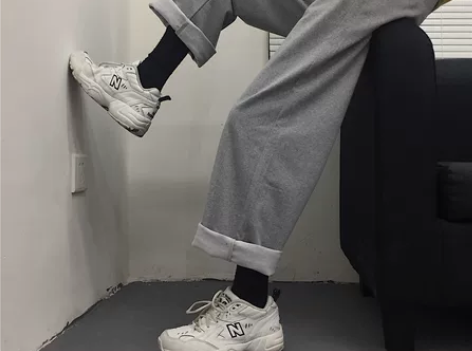 裤子女春季薄款复古黑色休闲裤直筒阔腿裤宽松...