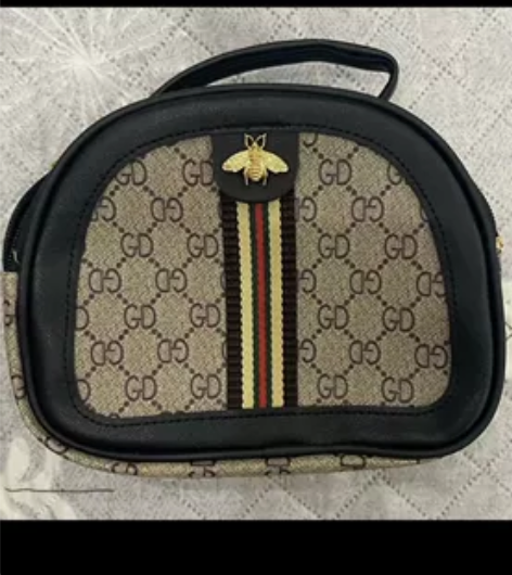 ins新潮蜜蜂手提包2022新款休闲女士挎...