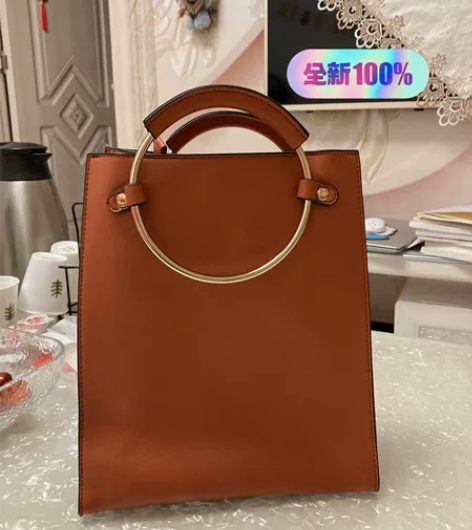 【全新】手提包，在蒙娜丽莎专卖店买的，全新...