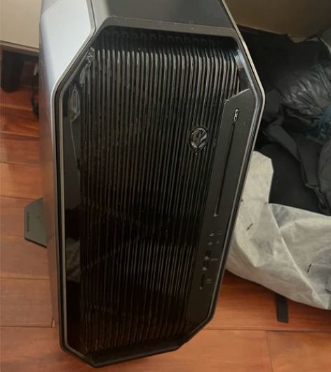 外星人电脑 主机 当时买的时候三四万吧，具...