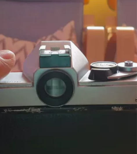 海鸥df1照相机，功能一切正常，镜头里面有...