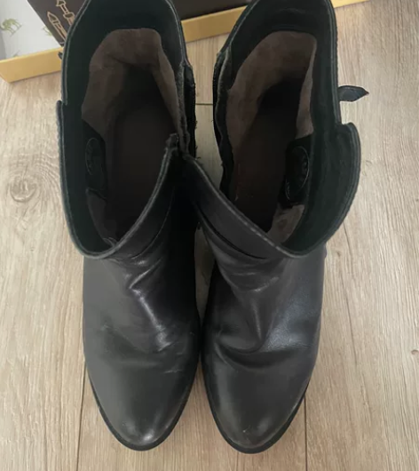 骆驼中跟中筒靴 加绒 37码明显穿着痕迹C...