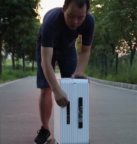 途加通款行李箱,宽拉杆行李箱;原来在天猫卖...
