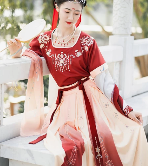 【暂挂可排】珍缕千禧寻汉服，坦领敦煌齐腰半...