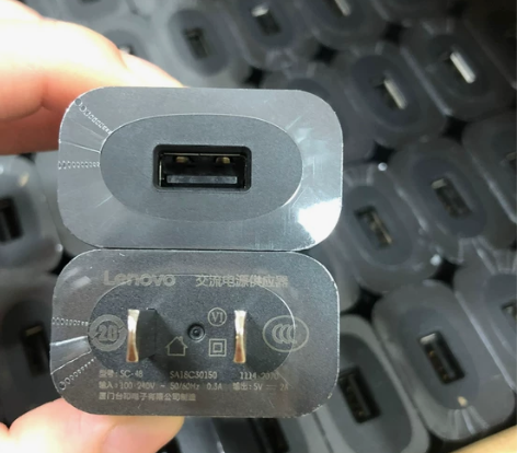 联想5V2A原装充电头10W，全新带膜，膜...