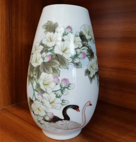 低价出花瓶摆件陶瓷插花装饰品装饰品可水培中...