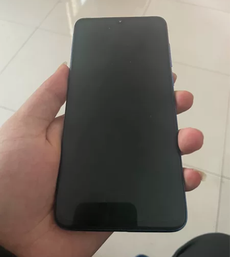 二手小米9 成色不错，8128 855处理...