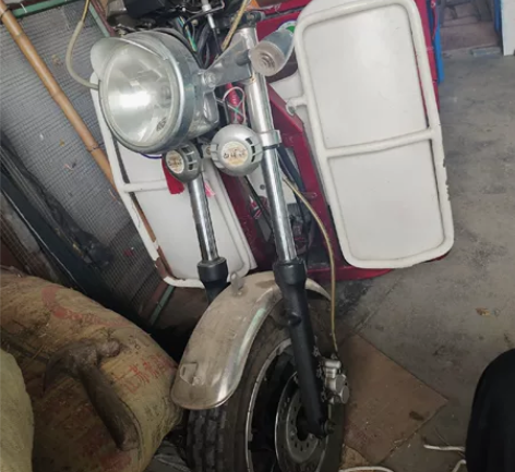 白洋淀小三轮摩托车，110的宗申发动机，2...