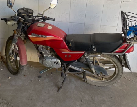 在家闲置一台豪爵125摩托车 感兴趣的话点...