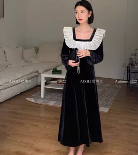 高级感丝绒连衣裙女2022秋冬新款气质荷叶...