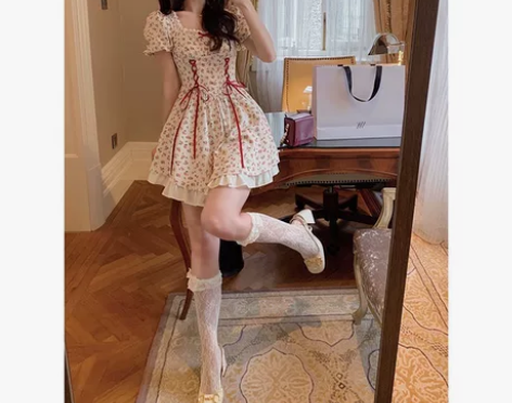 小清新碎花裙夏季法式超仙森系泡泡袖蝴蝶结绑...