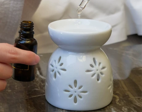 香薰灯精油灯卧室蜡烛家用创意精油香熏静音