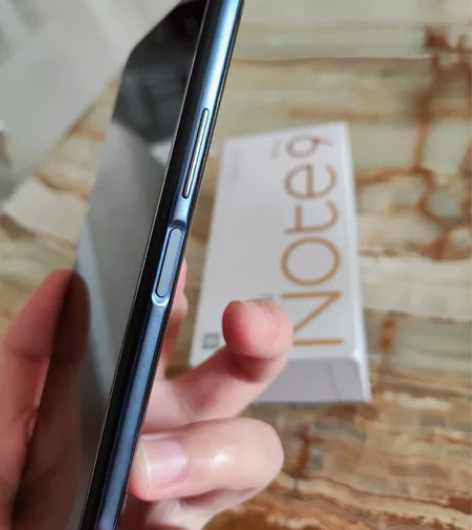 红米note9por 6128g，层色很好...