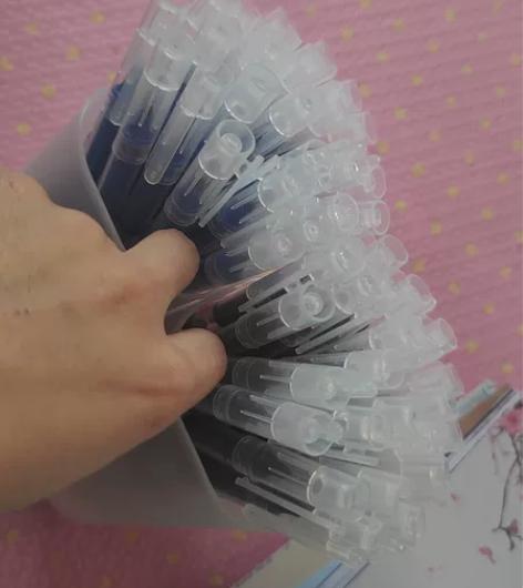 中性笔50支！送两个笔筒，16.8包邮 感...