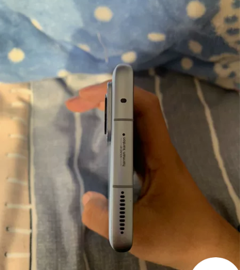 小米12Pro 8+128仅在售后换过后盖...