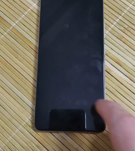 红米K40pro，8+256，边角有点点花...