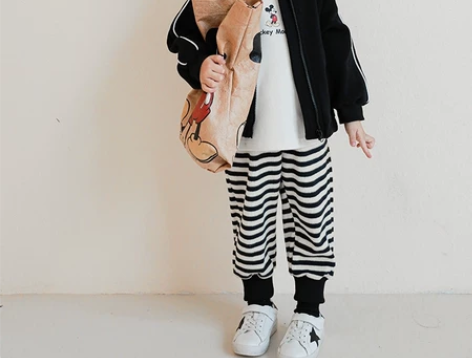 悠幼家春秋条纹百搭运动裤，实物颜色以模特图...