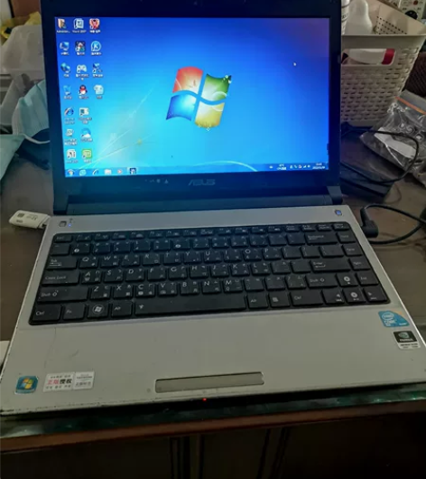 华硕UL30V 笔记本电脑 U7300 2...