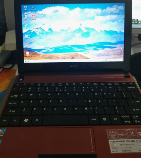 闲鱼两百多淘来的笔记本，主要是内存最多只用...