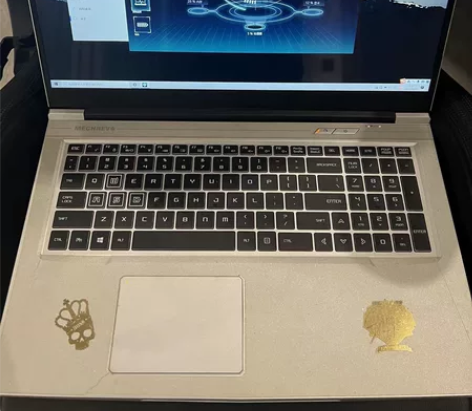 机械革命x8ti-S深海泰坦i7 处理器2...
