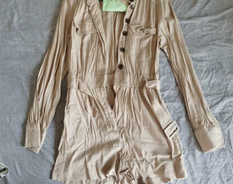 HM实体店275购入工装连体裤 尺码：15...