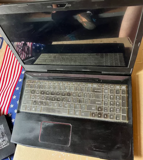 火影地狱火X6 ,自用电脑。屏幕转轴维修过...