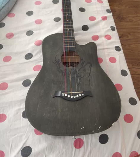 安德鲁吉他，41寸，品相如图，没有配件，看...