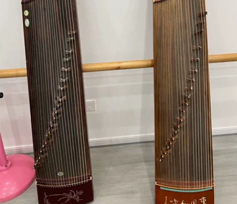 自用古筝出售 一共两把，没有毛病，拿回去直...