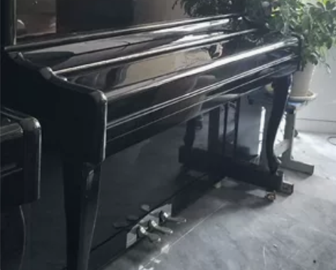 钢琴  合资品牌  放家里占空处理 准备买...