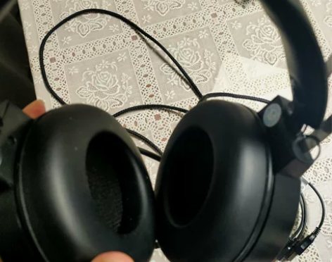 惠普全新耳机，完整好用。 感兴趣的话点“我...