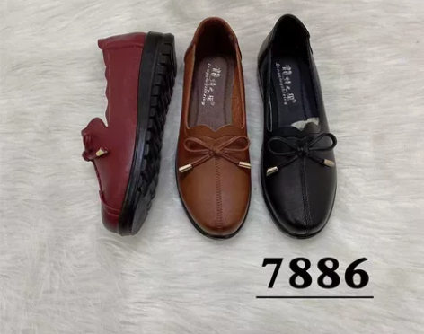 老人鞋妈妈鞋平底春秋季牛皮单鞋/冬季加兔绒...