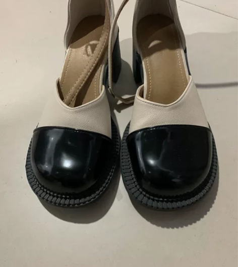 春秋新款百搭时尚网红浅口粗跟防滑英伦风复古...