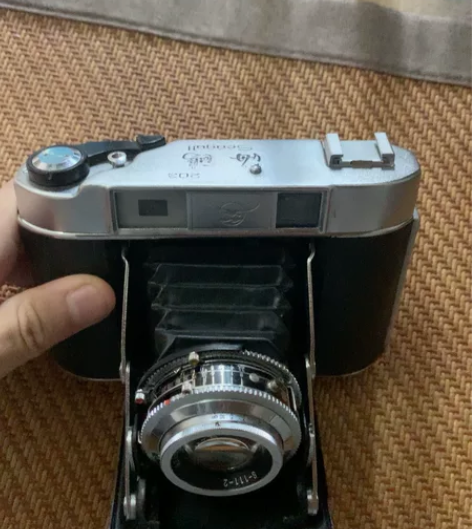 海鸥203折叠皮腔相机 成色如图，镜头无霉...