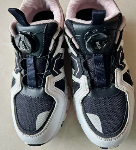 斐乐儿童女童运动鞋，35码，还很好，小孩脚...