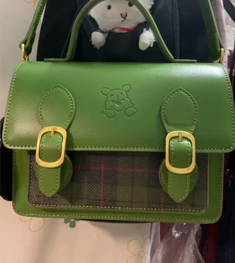 不莱玫迪士尼邮差包斜挎包 背过一次无盒拍下...