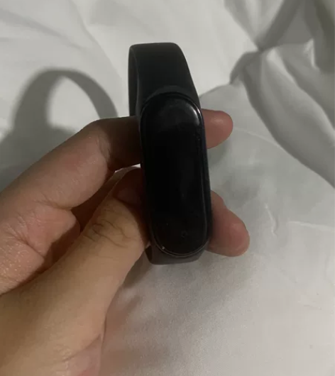 小米手环5普通版 屏幕有划痕一切功能正常 ...