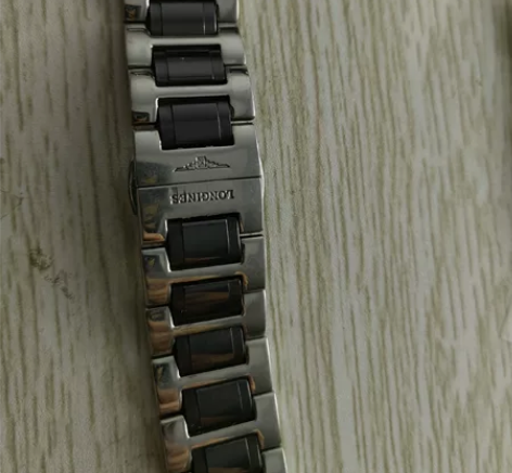 浪琴手表链 感兴趣的话点“我想要”和我私聊...