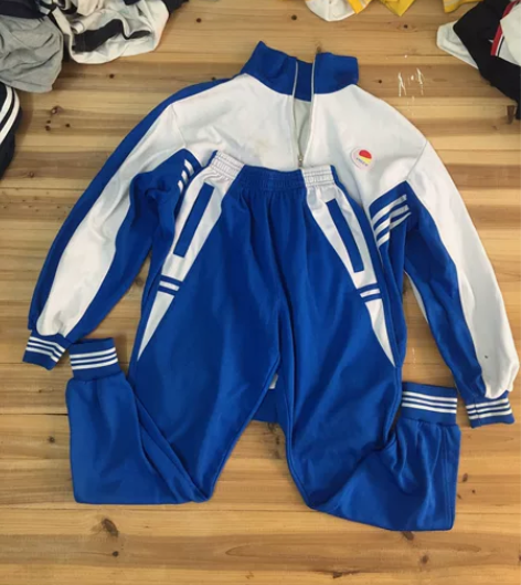 双12狂欢佛山中学校服160码一套 表弟初...